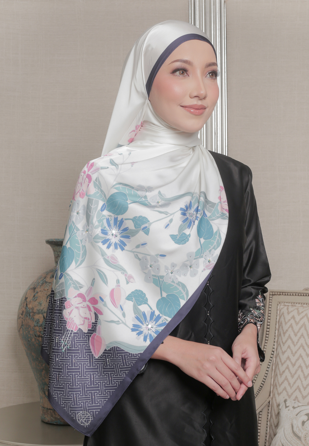 SHAWL 298 BLOSSOM PETALS PTD DIAMOND